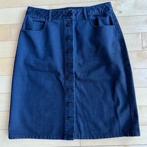 Denim black skirt